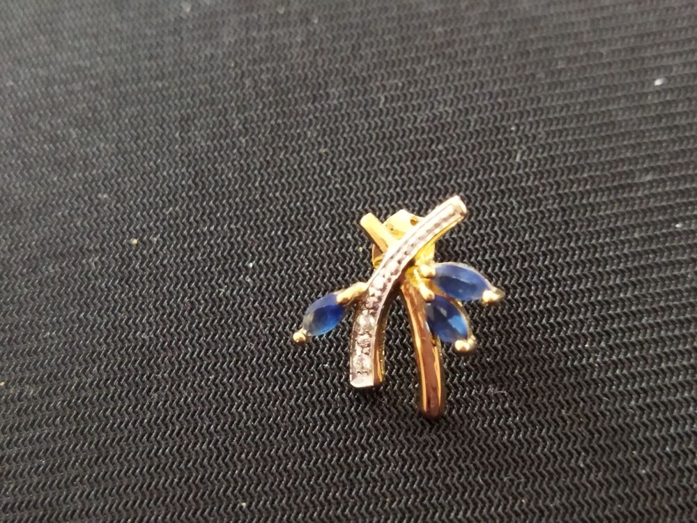 BOUCLES OREILLES PLAQUE OR 80 Maisons-du-Bois-Li�vremont (25)