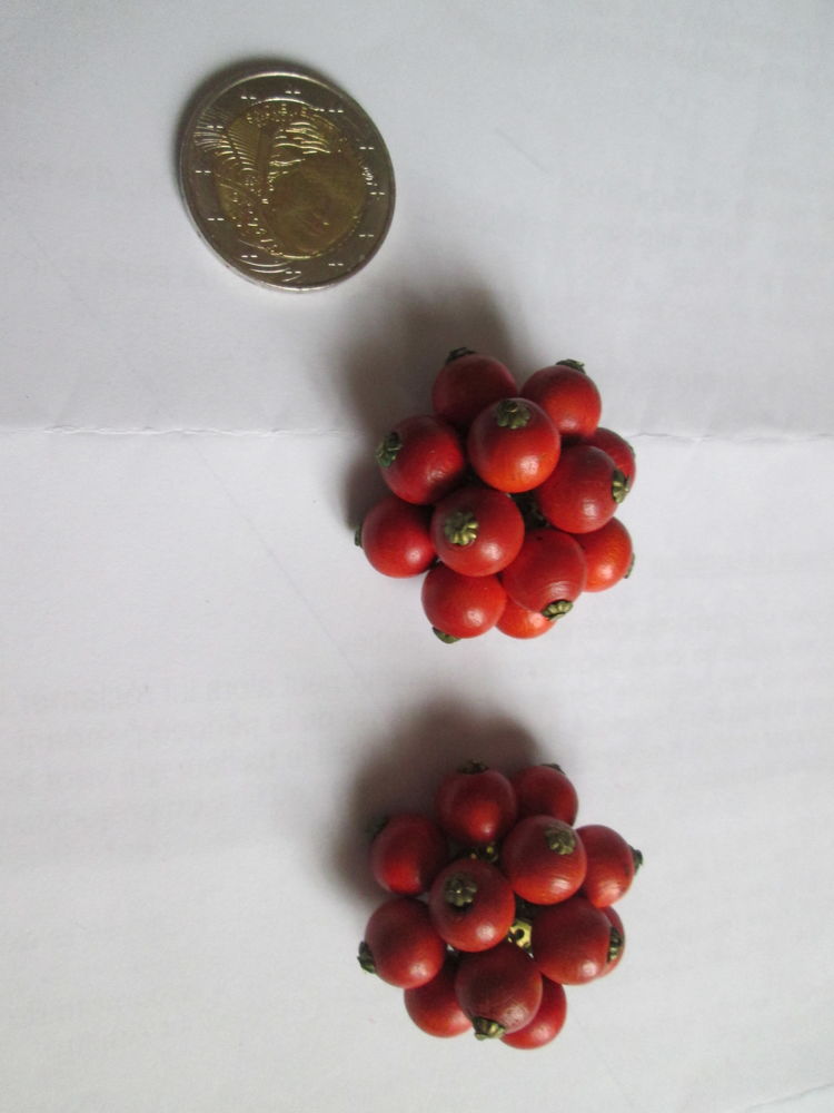 Boucles d'oreilles  Vintage  ,� pinces ,  avec petites boule 15 Goussainville (95)