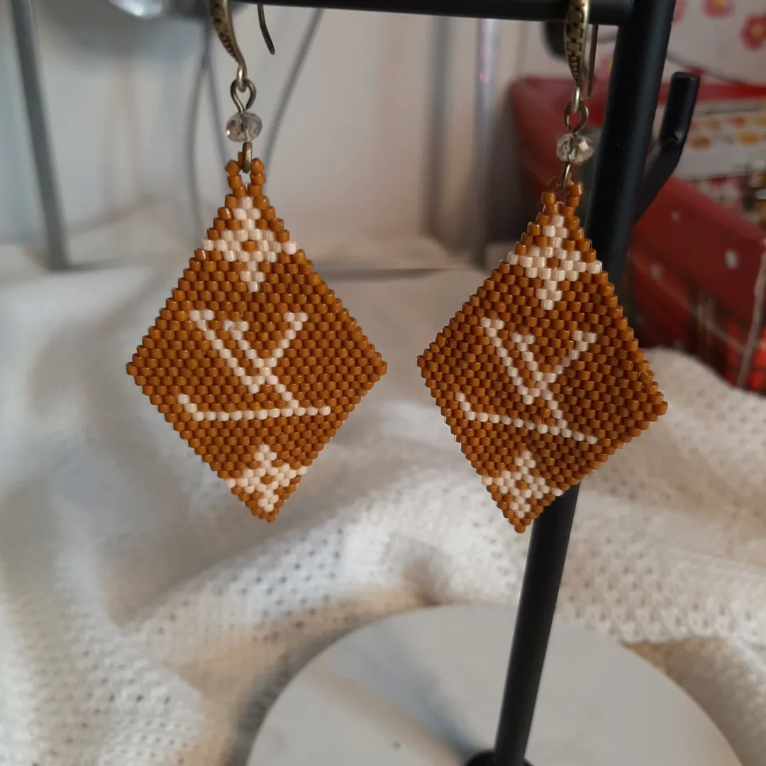 Boucles d'oreilles 15 Trets (13)