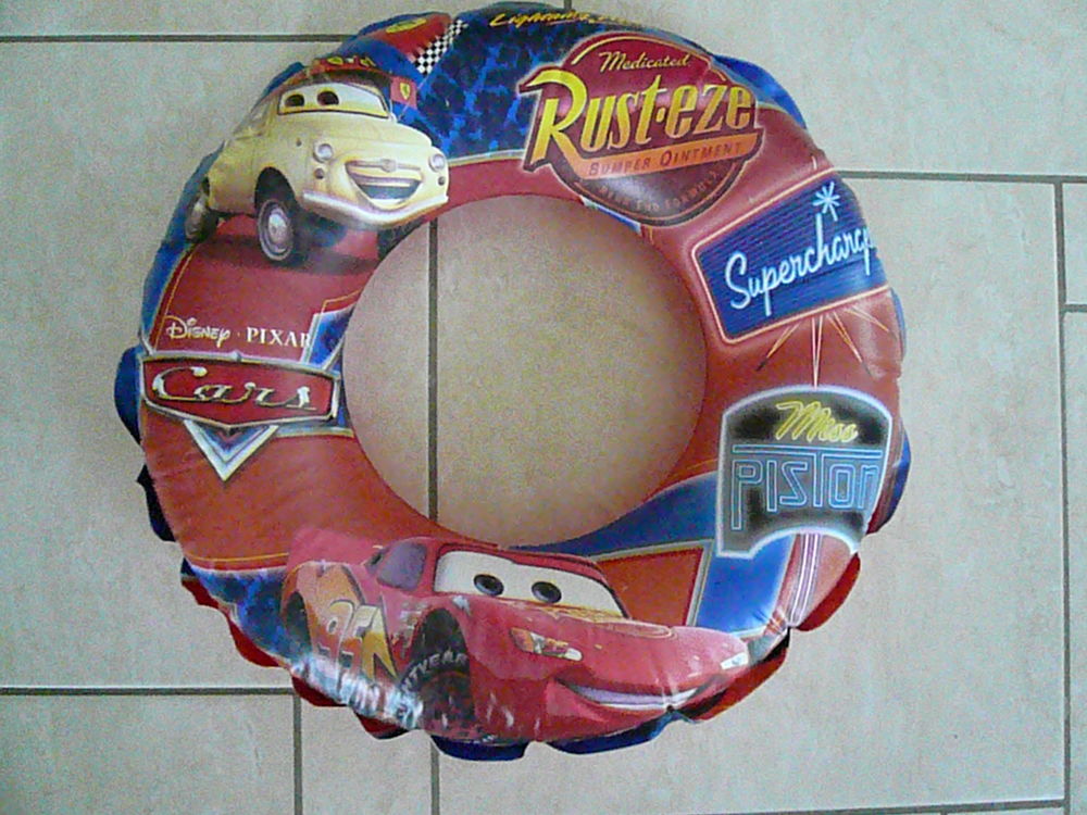 Bou�e enfant Cars 5 Franqueville-Saint-Pierre (76)