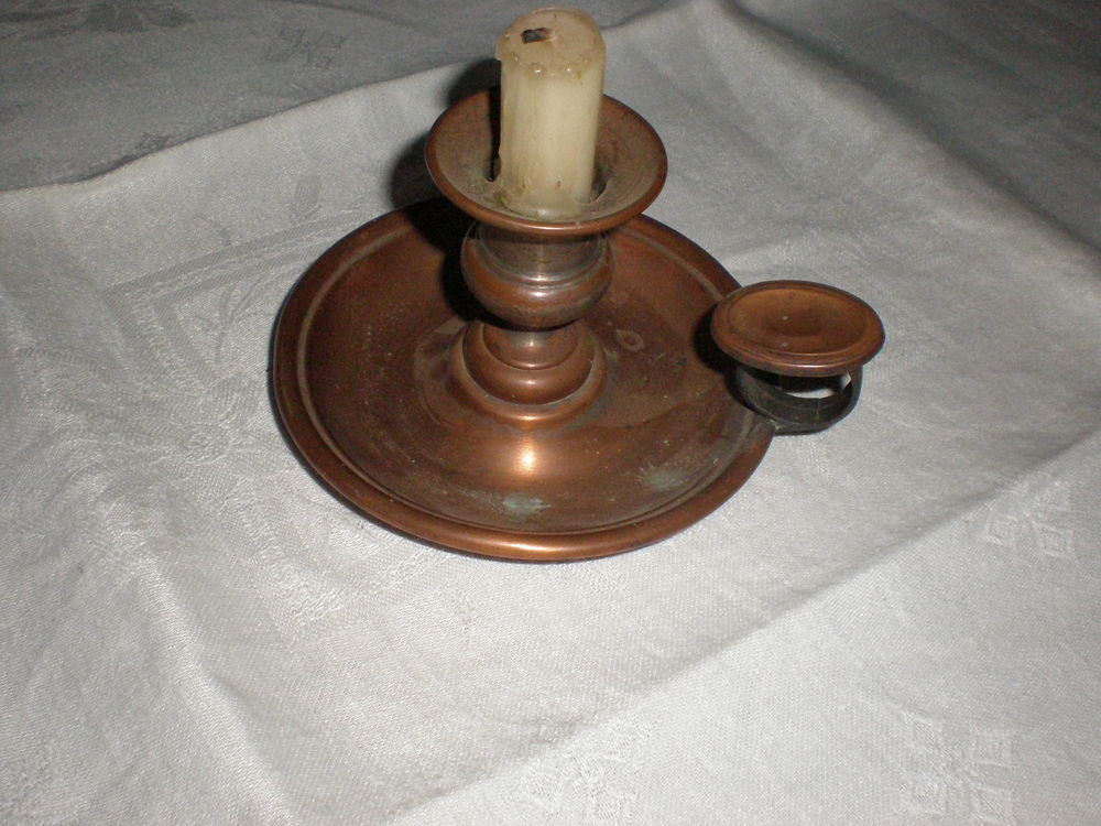 Bougeoir en cuivre 10 Neublans-Abergement (39)