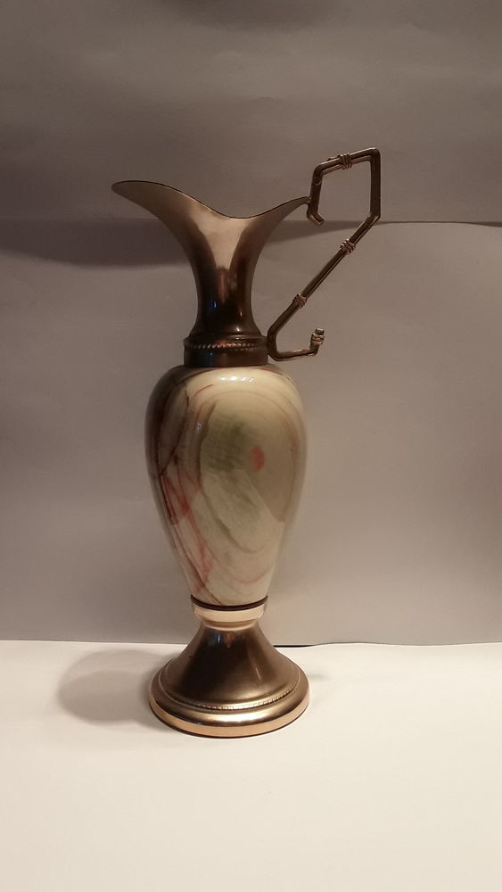 Bougeoir, pichet, vase, onyx et laiton 20 Joinville-le-Pont (94)
