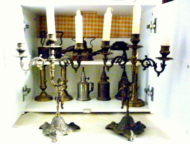 2 BOUGEOIRS ANCIENS (ANGES).
45 Verg�ze (30)