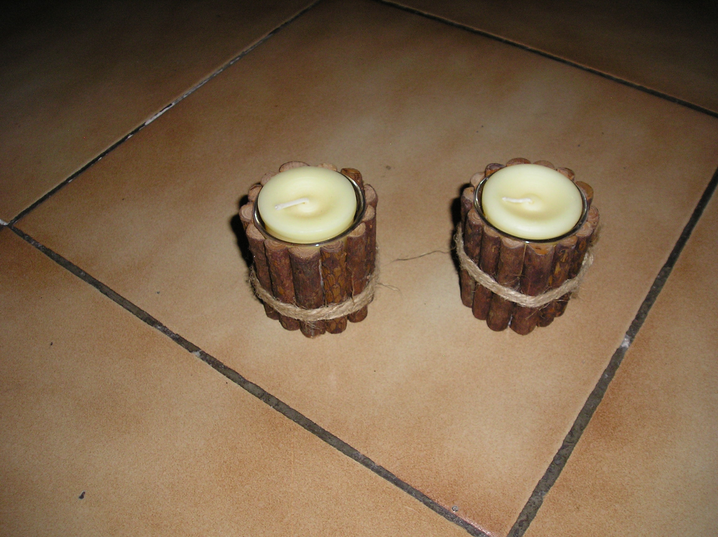 Lot de 2 Bougeoirs du bucheron
10 Sept�mes-les-Vallons (13)