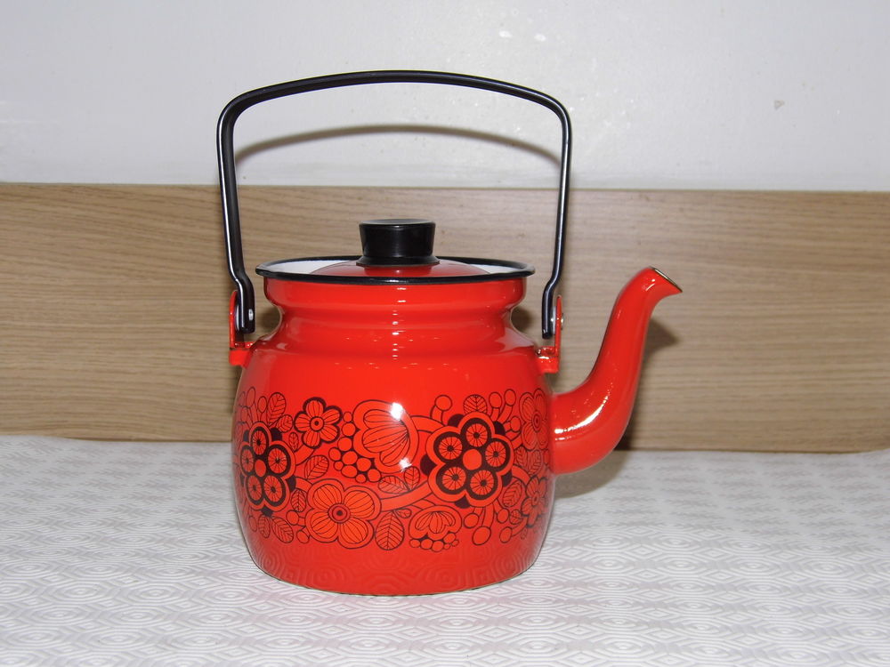 Bouilloire vintage orange fleuri en m�tal 25 Petite Synthe (59)