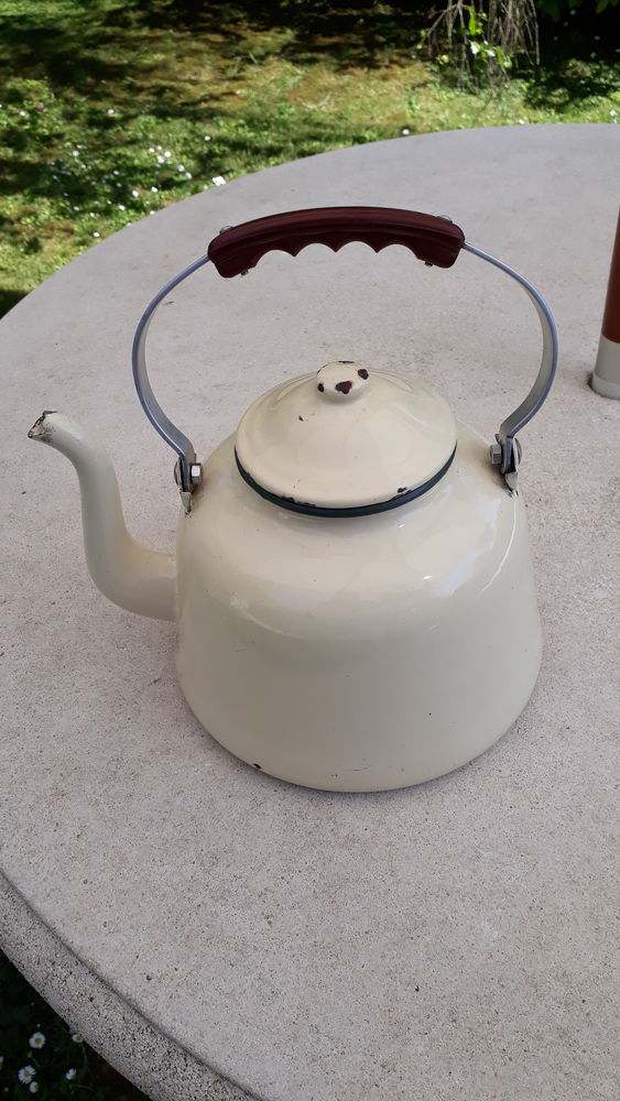 Bouilloire. 35 Amiens (80)