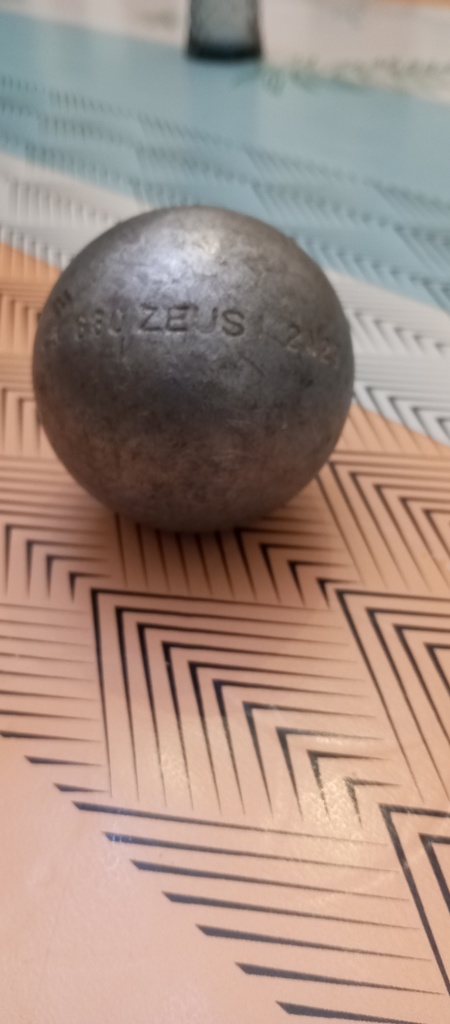 Boule de P�tanque ZEUS 680 75 odk 100 Fontenay-sous-Bois (94)