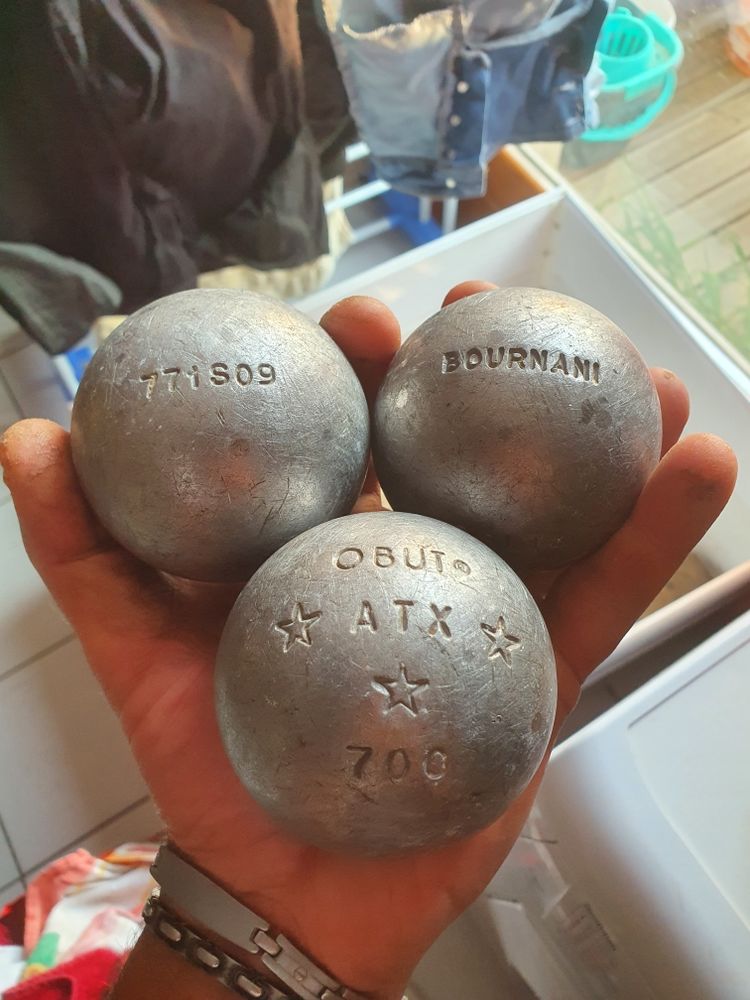 boule petanque 150 Montbrison (42)