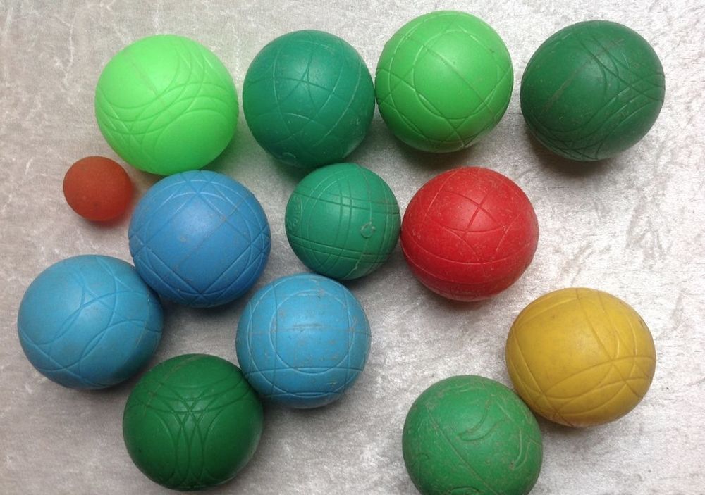 12 BOULES DE P�TANQUE ENFANT EN PLASTIQUE Envoi Possible
5 Tr�gunc (29)