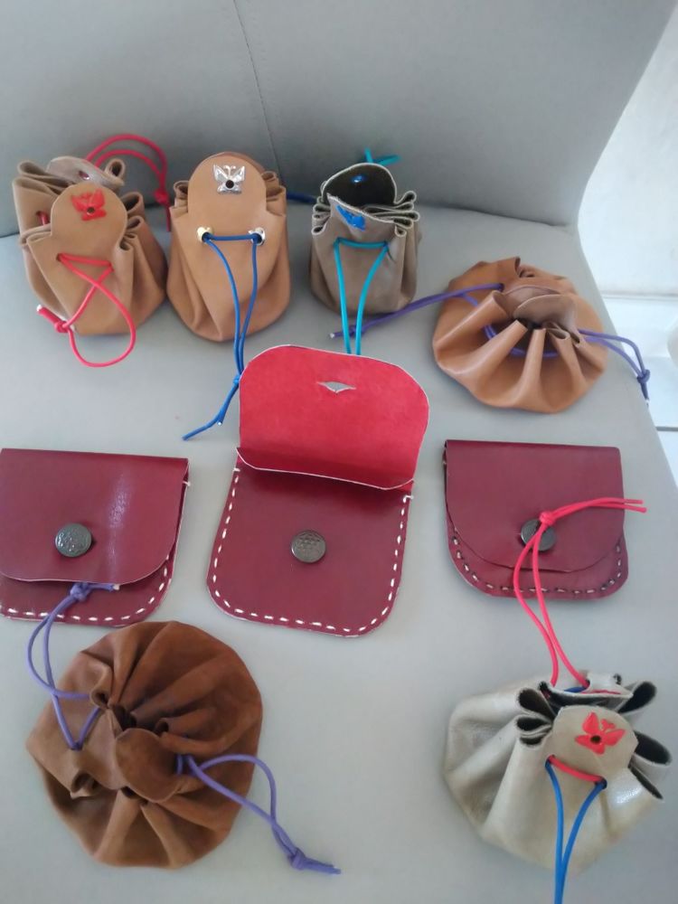 Bourses et portes-monnaies 8 Chaville (92)