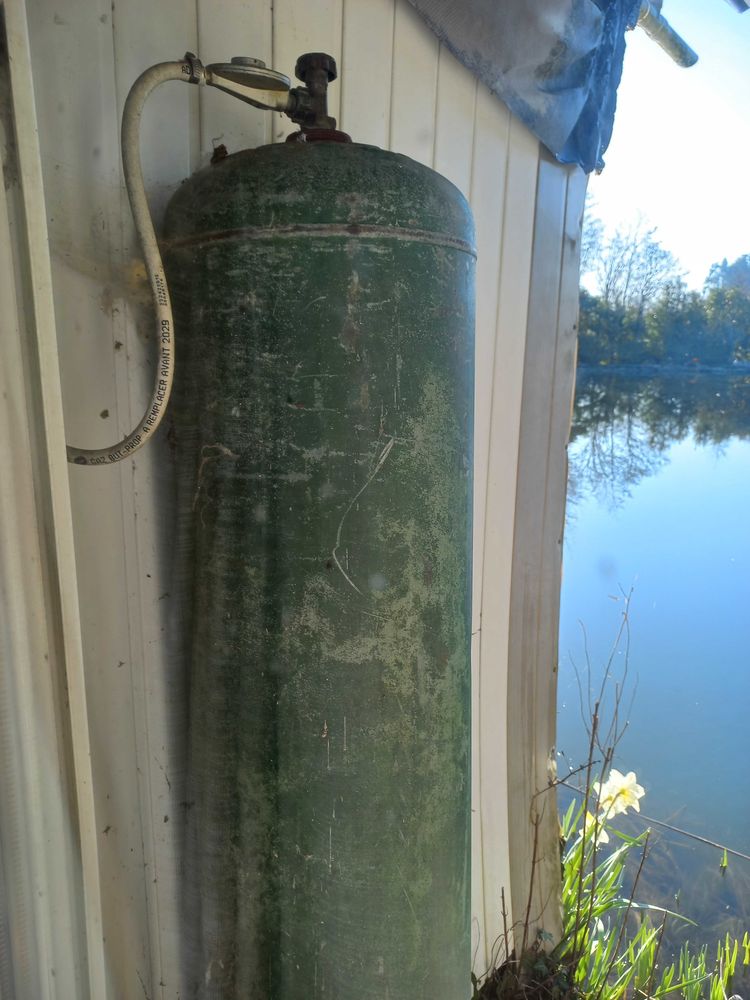 BOUTEILLE+35KG+VIDE 10 Foug�res (35)