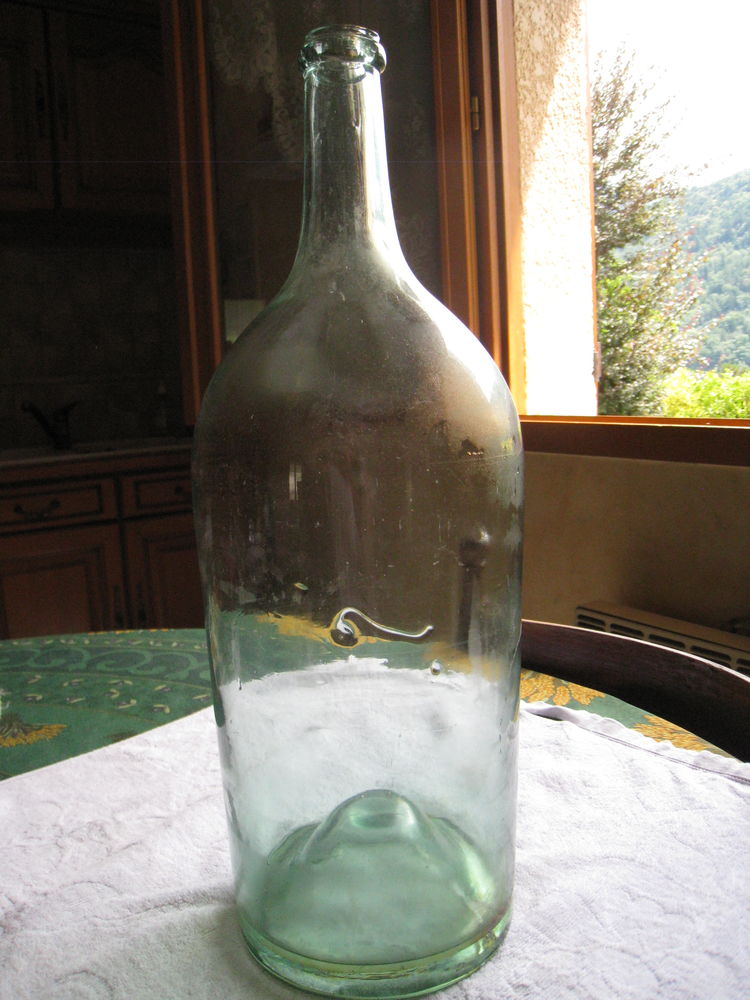 Bouteille ancienne verre souffl� 1940 35 Vinay (38)