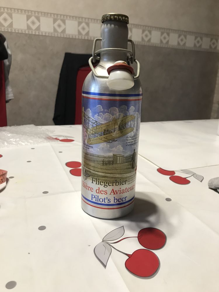 Bouteille Bi�re des Aviateurs collection 15 Fameck (57)