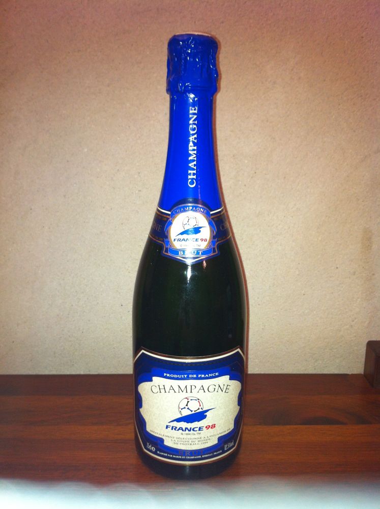 Bouteille comm�morative COUPE DU MONDE 1998 0 Le Croisic (44)