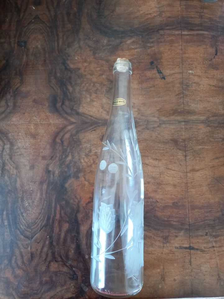 
BOUTEILLE FANTAISIE TAILLE MAIN 9 Villiers (86)