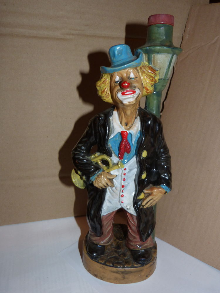 BOUTEILLE EN FORME DE CLOWN AVEC TROMPETTE 20 Brest (29)