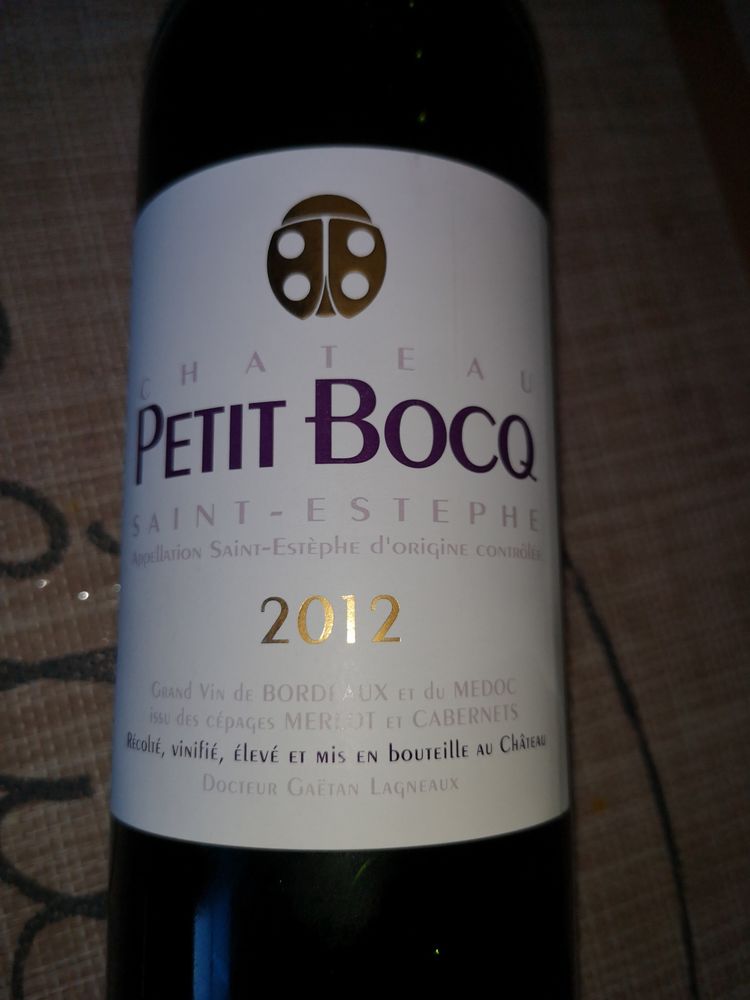 1 bouteille Saint Estephe 35 Bo� (47)