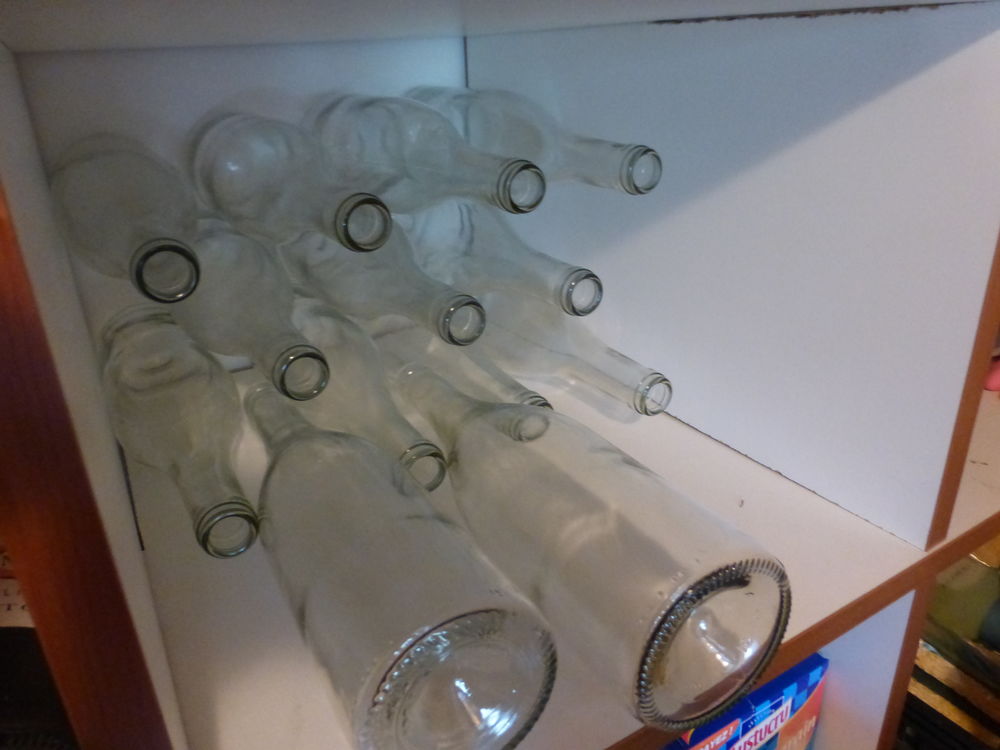 BOUTEILLE transparente vide 0 Annecy (74)