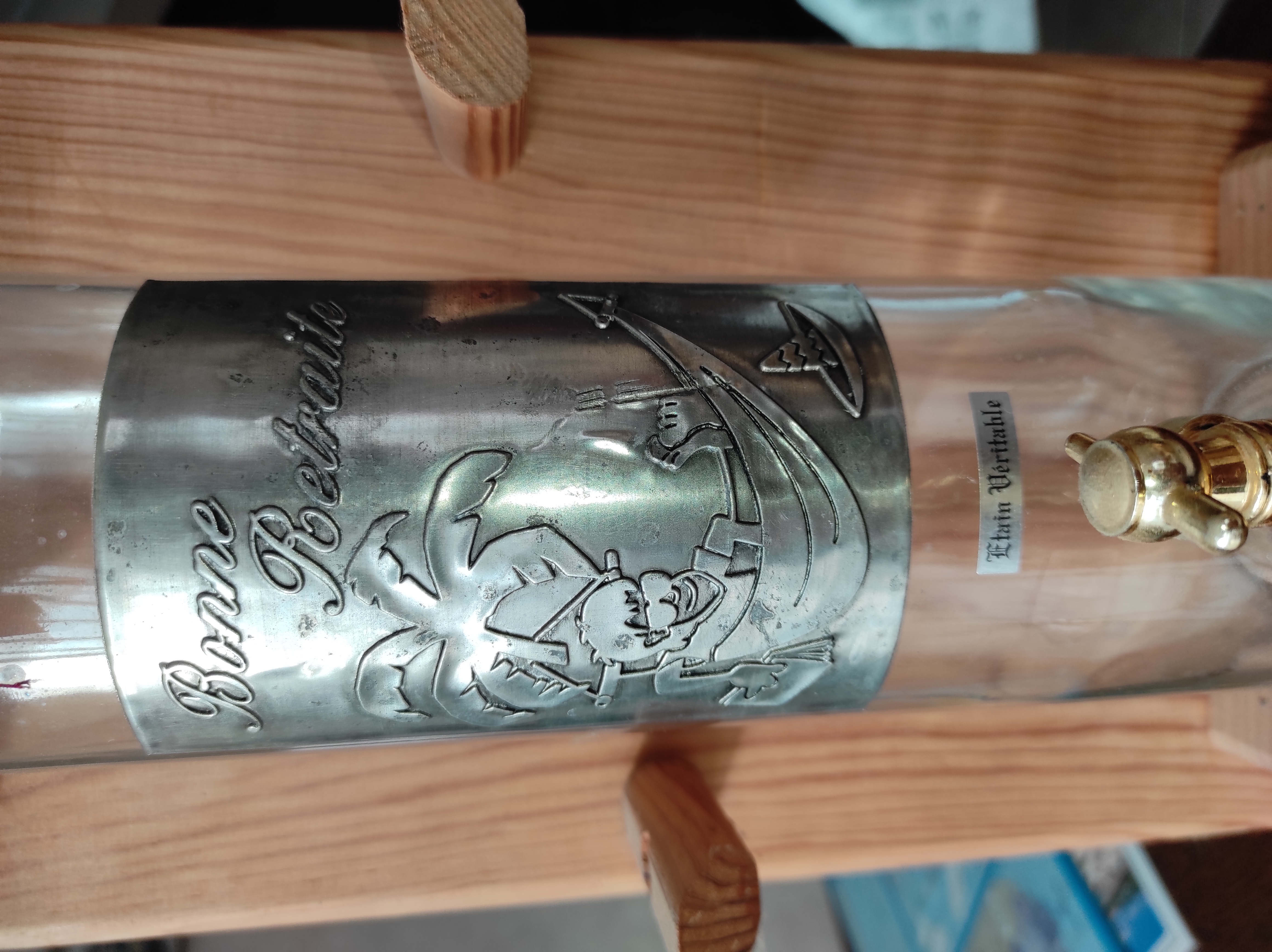 Bouteille en verre et �tain 10 Pouzauges (85)