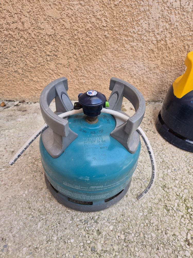 bouteille gaz vide plus detendeur neuf 25 La Valentine (13)