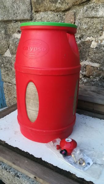 BOUTEILLE DE GAZ 20 Cl�der (29)