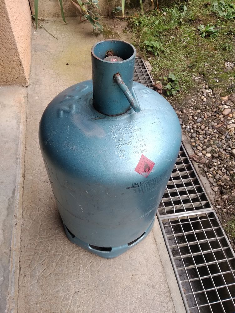 Bouteille de gaz 12 Mions (69)