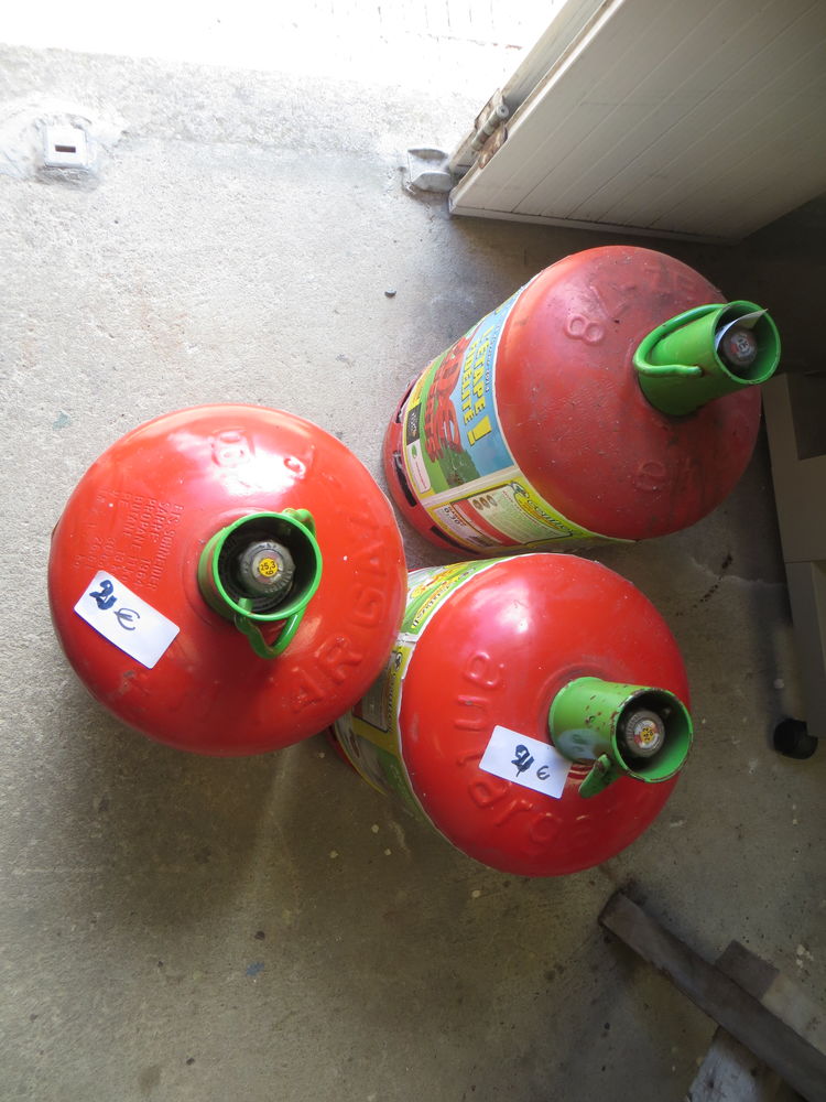  bouteilles de gaz ANTARGAZ vides. 5 Prinquiau (44)