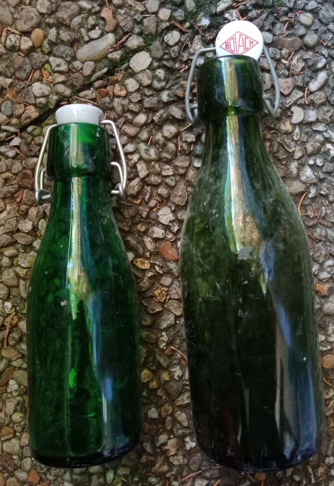 20 bouteilles Bulach en verre 45 Beauchamp (95)