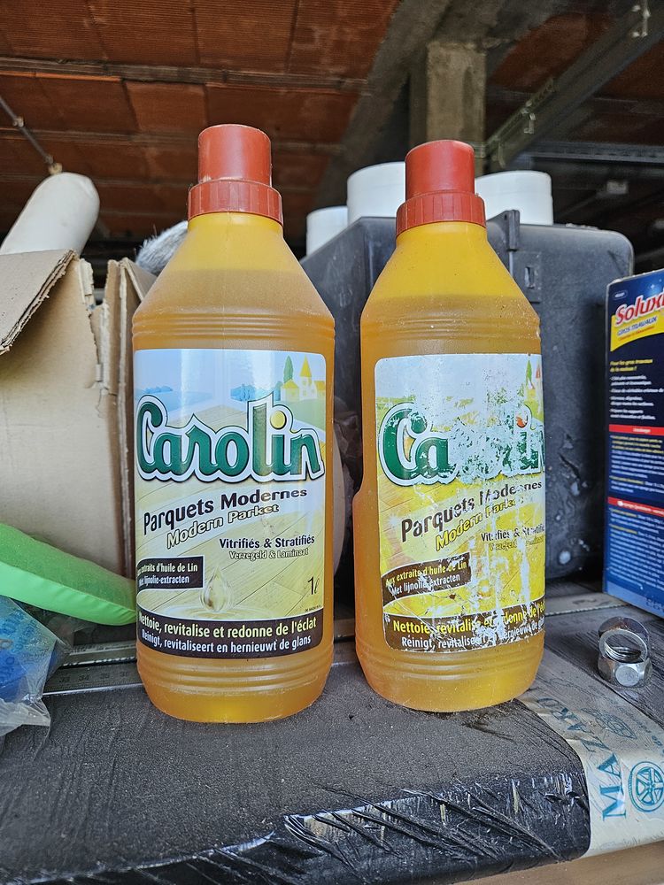 2 bouteilles de Carolin pleines 5 Villars (42)