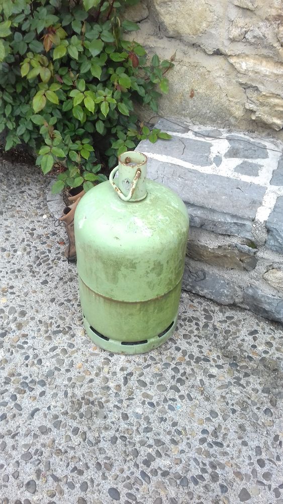 bouteilles de gaz 10 Laloub�re (65)
