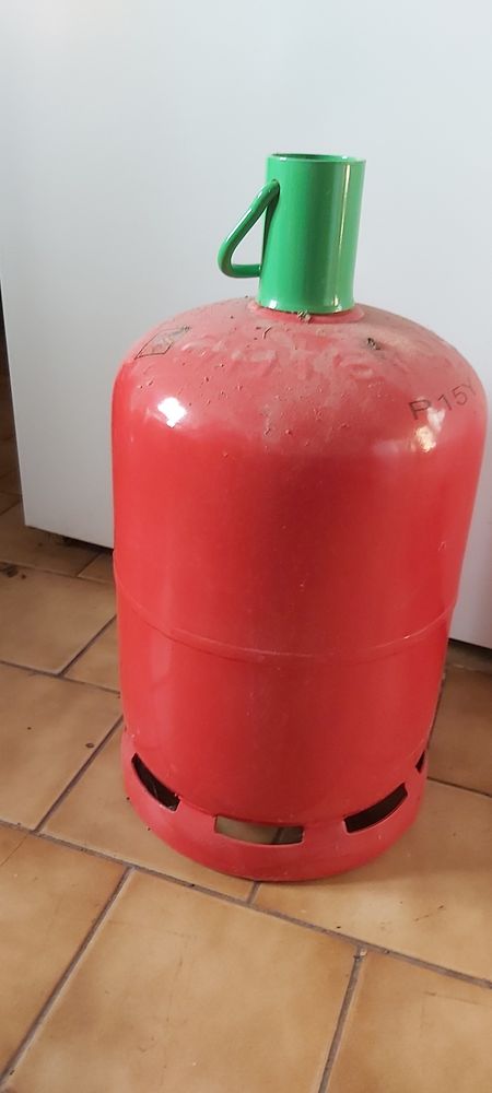 Bouteilles de gaz 25 Escles (88)