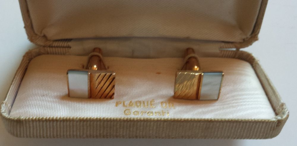 Bouton de manchette 9 Viry-Noureuil (02)