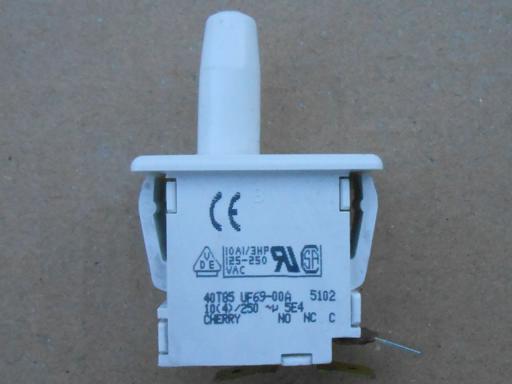 BOUTON POUSSOIR INVERSEUR (111)
3 Vend�me (41)