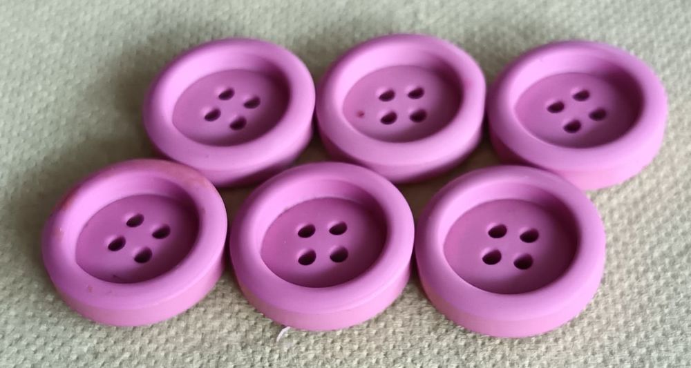 Lot De 7 Boutons Vintage Roses - 20x20 Mm - Plastique - Pour Couture Et Déco