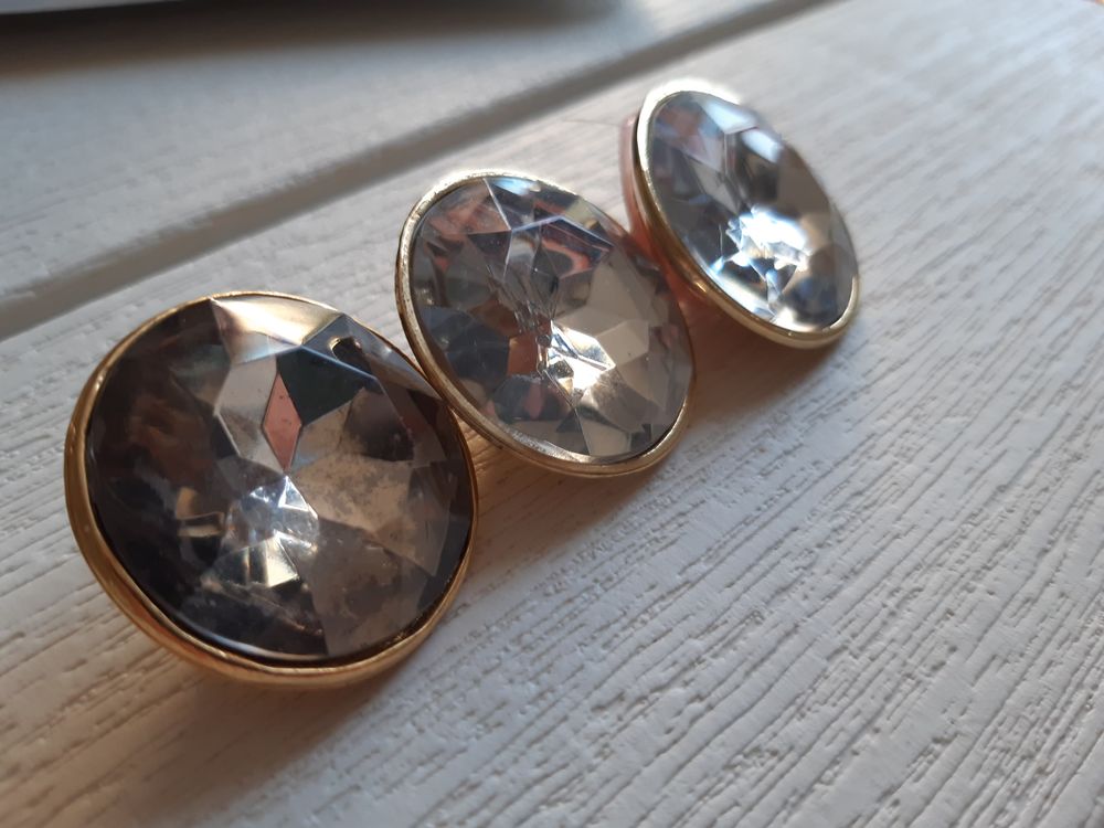 Lot de 3 Boutons 2,5 cm en cristal 10 Sarzeau (56)