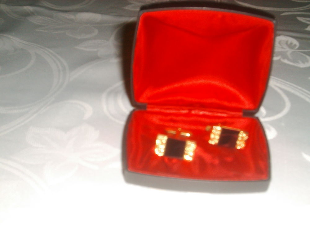 boutons de manchette 6 Cousance (39)