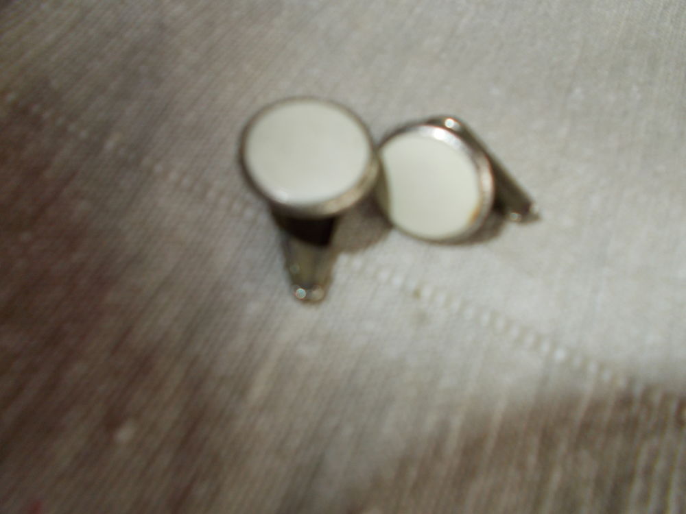 boutons de manchettes 4 Chissey-en-Morvan (71)