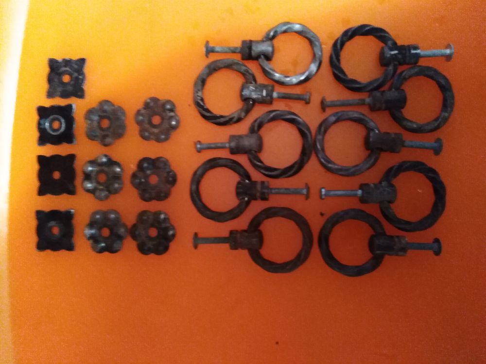 Boutons de placard 5 Sainte-Fortunade (19)