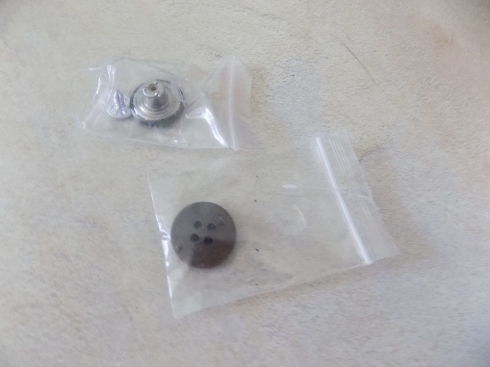 Boutons 1 La Motte-d'Aveillans (38)