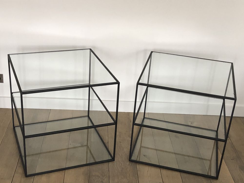2 Bouts de canap�, design  cubes 60 cms, 3 plateaux verres. 300 Lyon 1 (69)