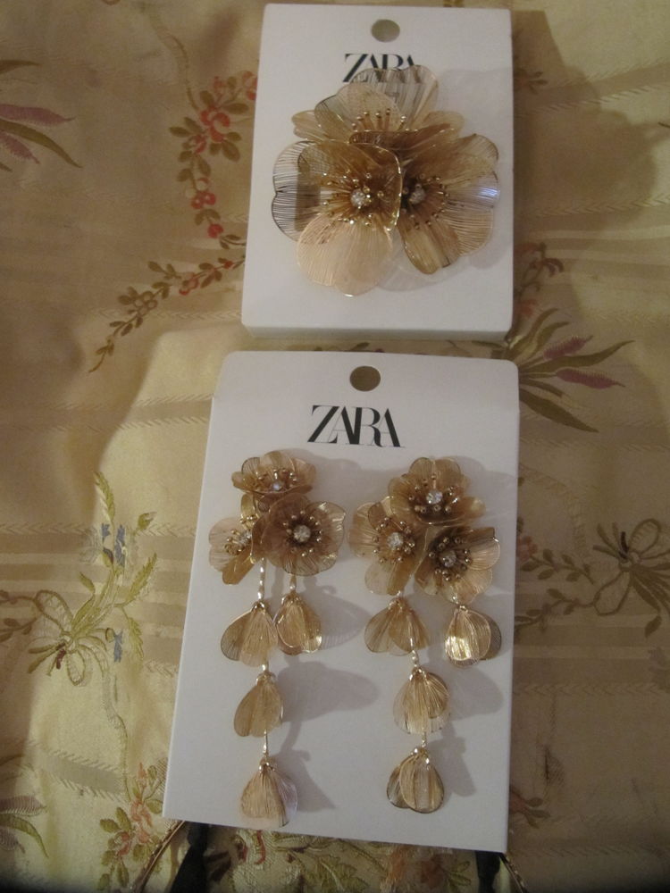 Bracelet et boucles d'oreilles fleurs
20 Paris 4 (75)