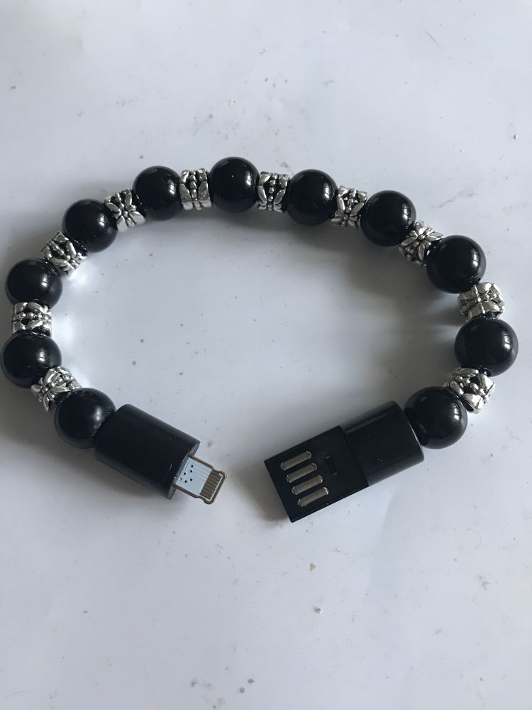 bracelet c�ble chargeur 18 Champagnolles (17)