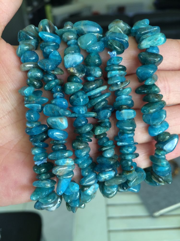 Bracelet chips Apatite bleu 12 Argel�s-Gazost (65)