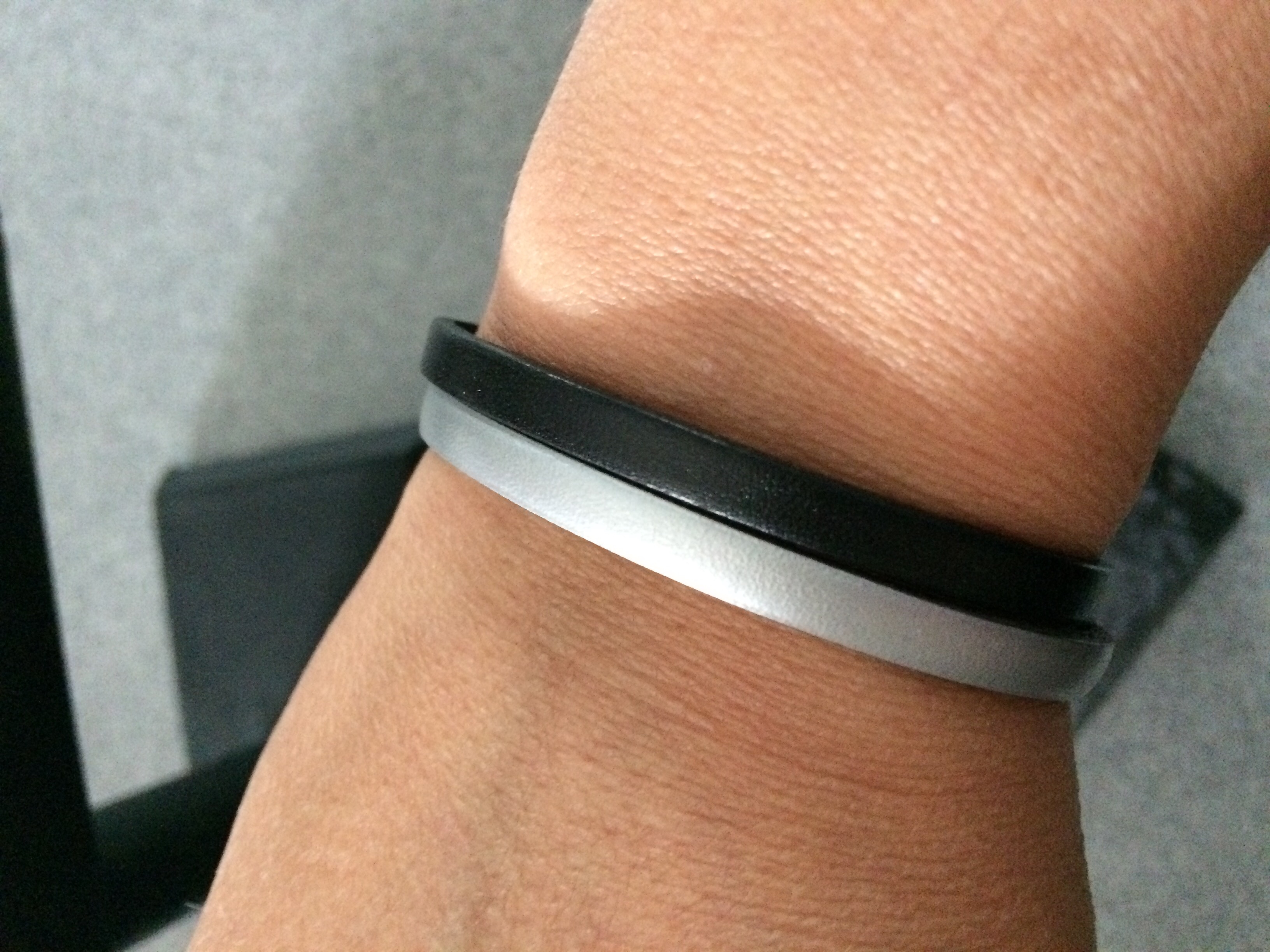 bracelet en cuir argenté et noir 14 Seclin (59)