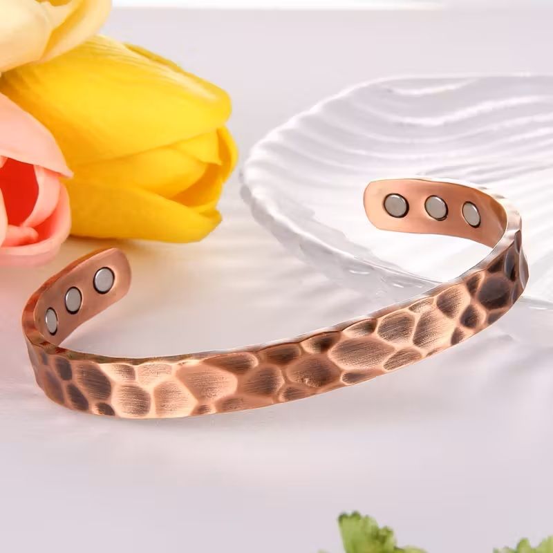 Bracelet en Cuivre pour Hommes, Design de Marteaux, avec 6 A 10 Lezoux (63)