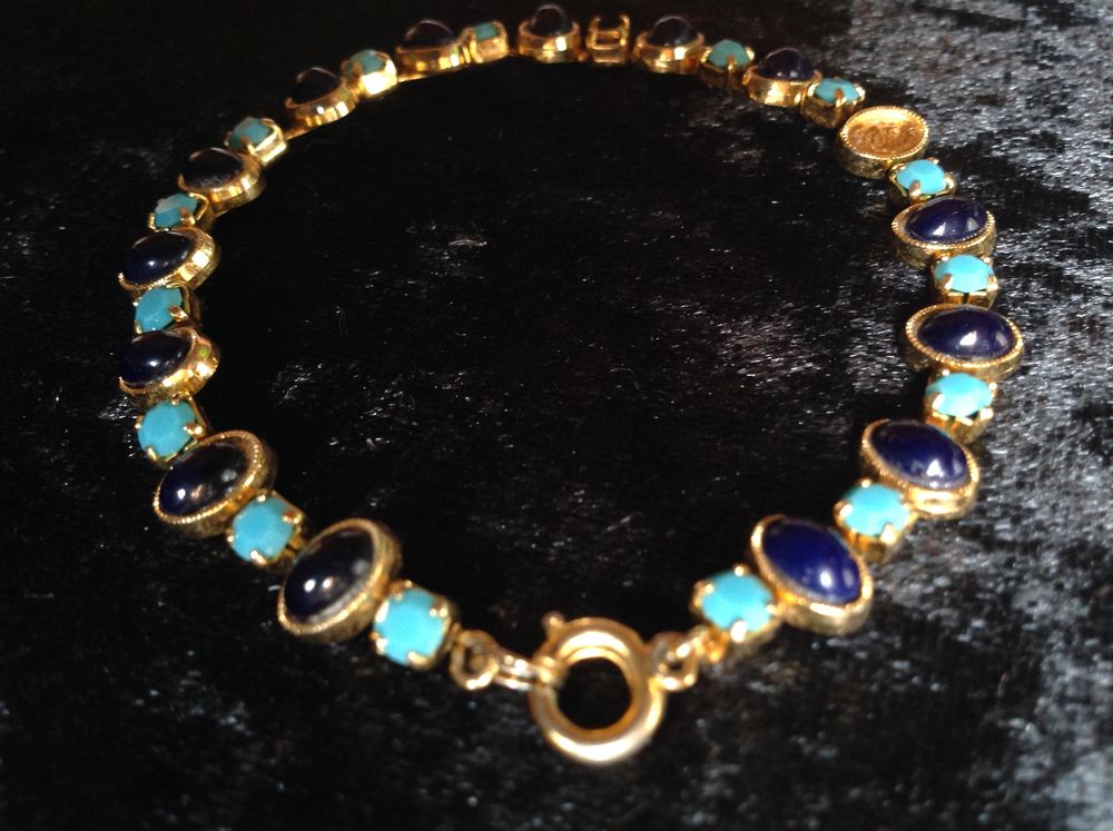 BRACELET DOR� MARINE ET TURQUOISE Envoi Possible
7 Tr�gunc (29)