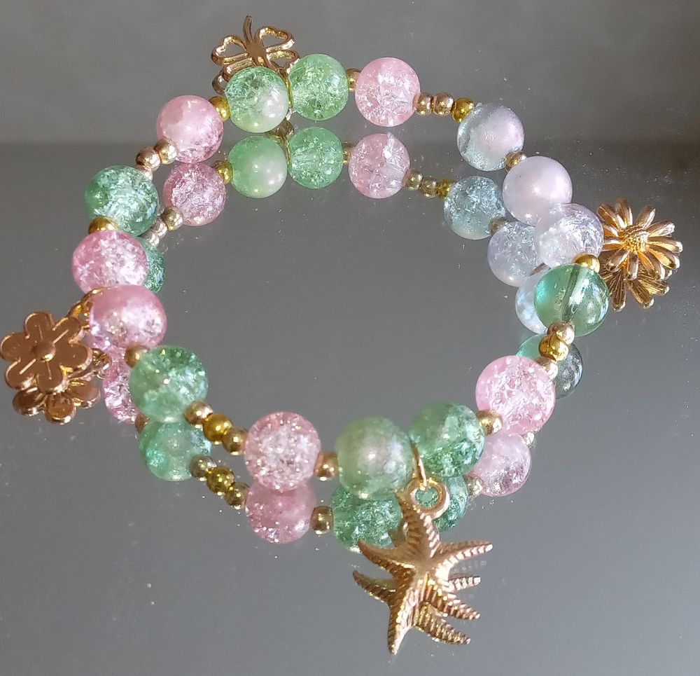 Bracelet fille perles de verre et breloques dor�es 6 Roissy-en-Brie (77)