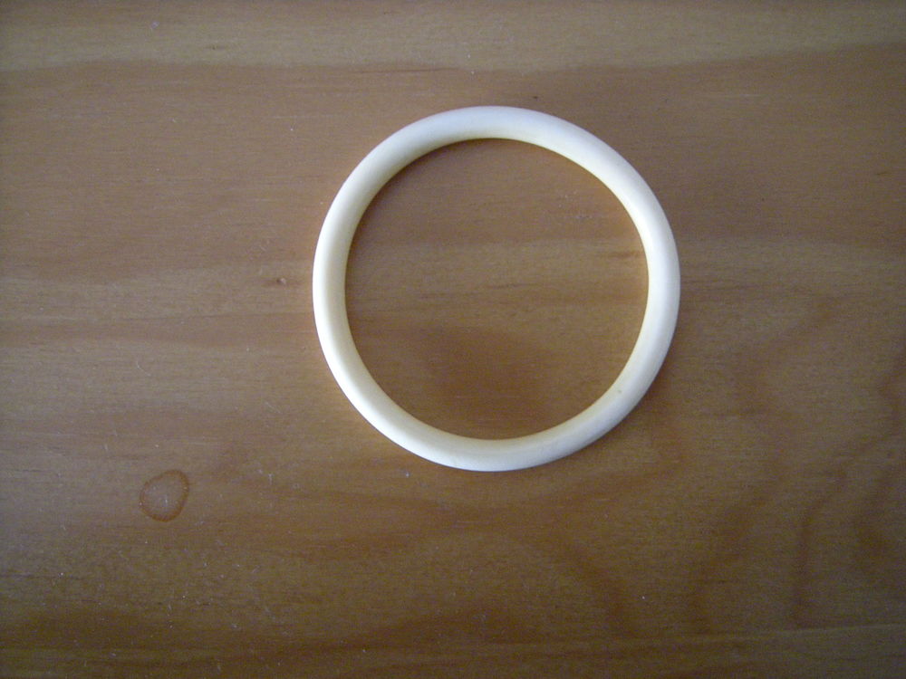 bracelet en ivoire 20 Courbevoie (92)