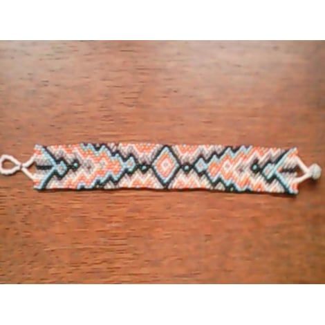 Bracelet manchette en perles
4 Jussey (70)