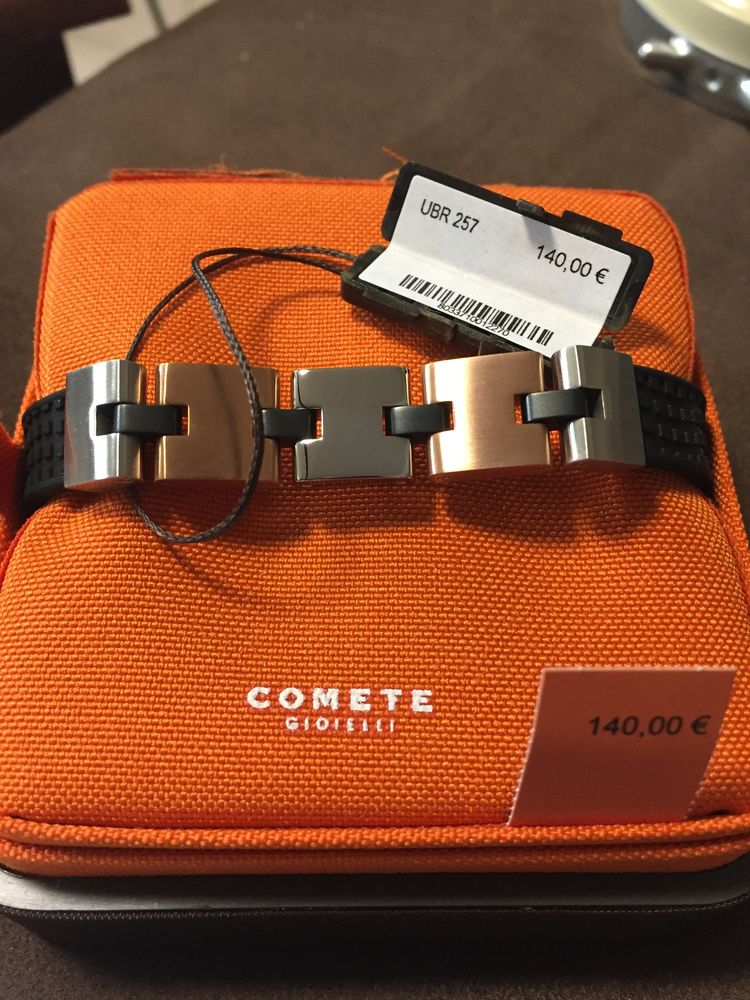 bracelet marque com�te UBR 257 139 La Ciotat (13)